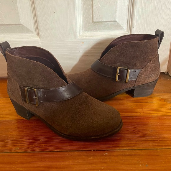UGG Australia Wright Belted Boot Brown Suede Women's 6 - Picture 2 of 7
